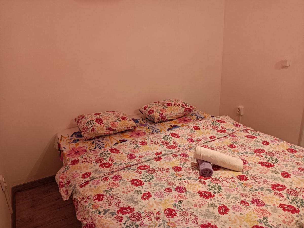 Lux Apartament In The Bubble Of Piata Romana Βουκουρέστι Εξωτερικό φωτογραφία